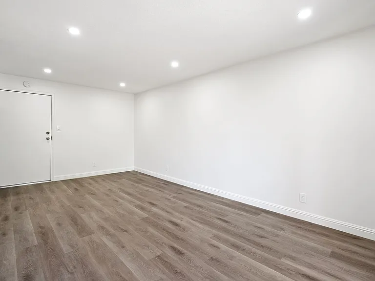 544 Pacific Street — Photo 7