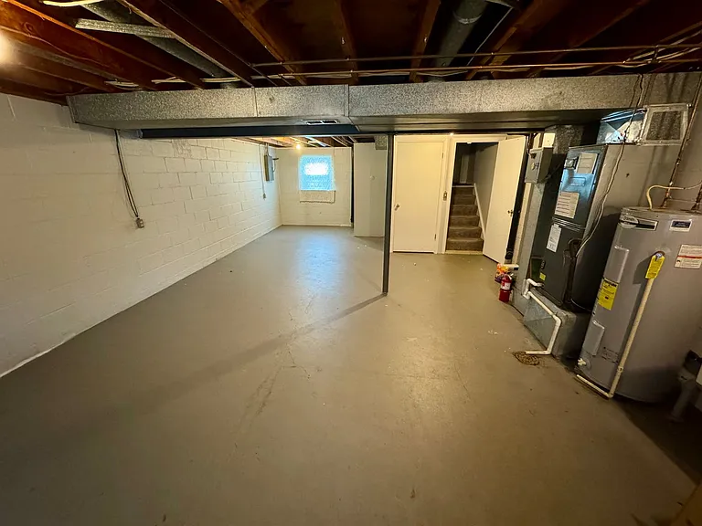 244 E Commons Dr — Photo 5