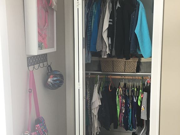 3rd bedroom closet 