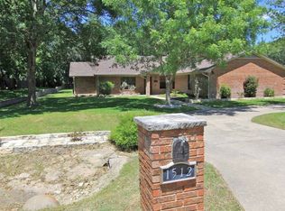 1512 Chisholm Trl, Salado, TX 76571