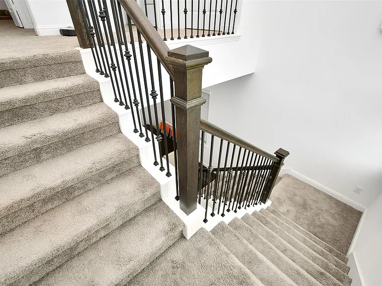 11012 Mikula Dr — Photo 41
