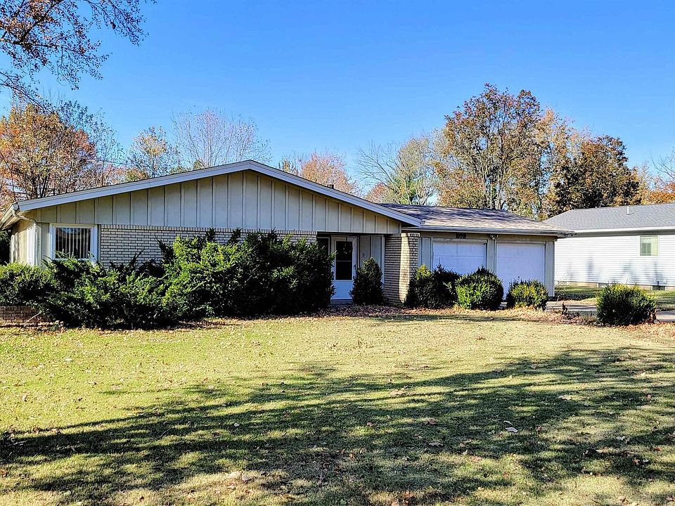 1st image of 202 Westernaire Dr