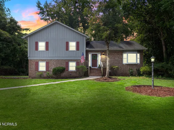 104 Ivy Ridge Place, Jacksonville, NC 28540