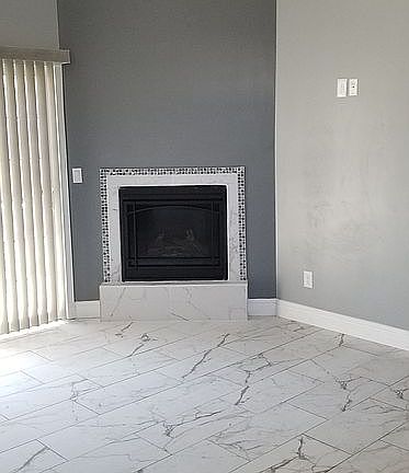 4th image of 1826 E Miner Ave