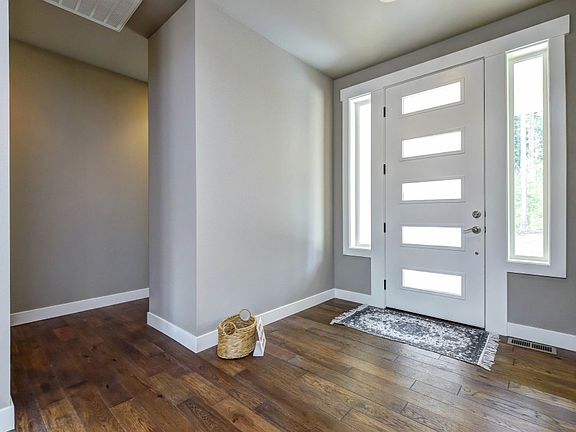 4th image of 1123 140th St NW