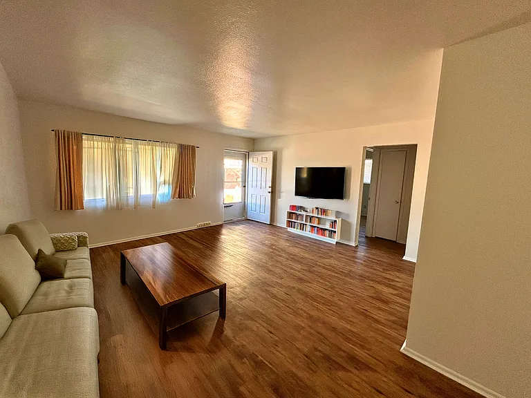 2831 Stanford Rd — Photo 3
