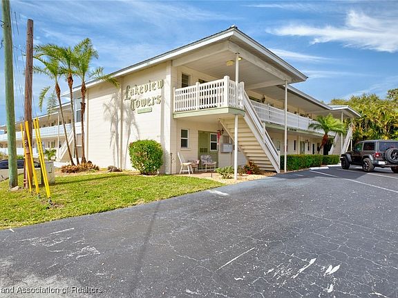 5th image of 1801 Lakeview Dr APT 403