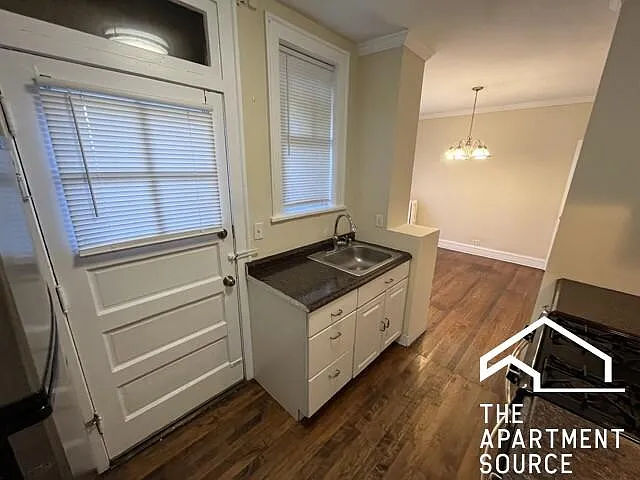 1114 Maple Avenue #2B — Photo 2