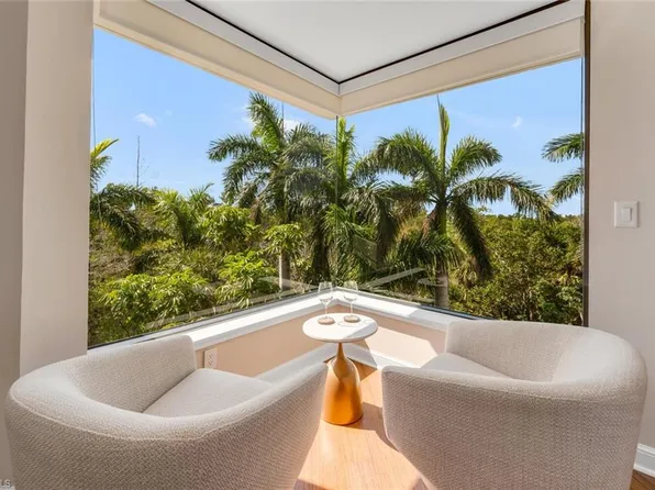 5555 Heron Point DR #301, NAPLES, FL 34108