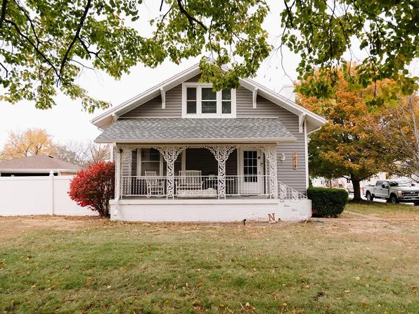 1019 E 7th St, Hastings, NE 68901
