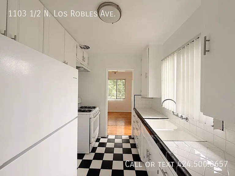 1103 1/2 N Los Robles Ave — Photo 6