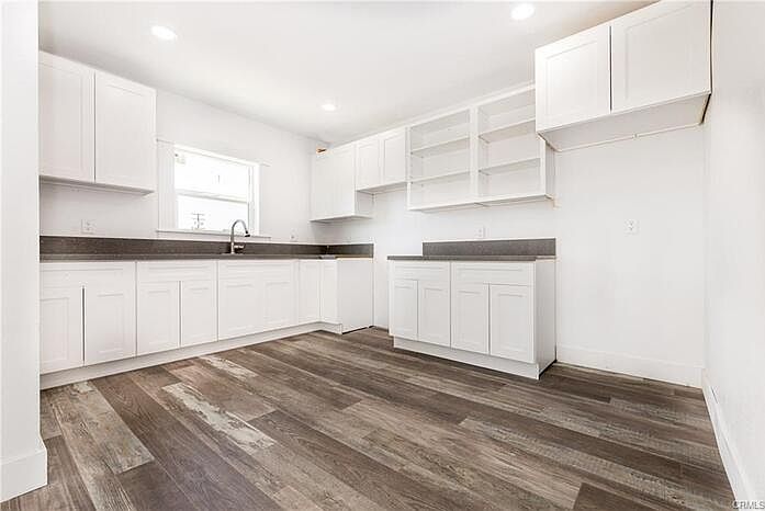 1st image of 285 W Center St