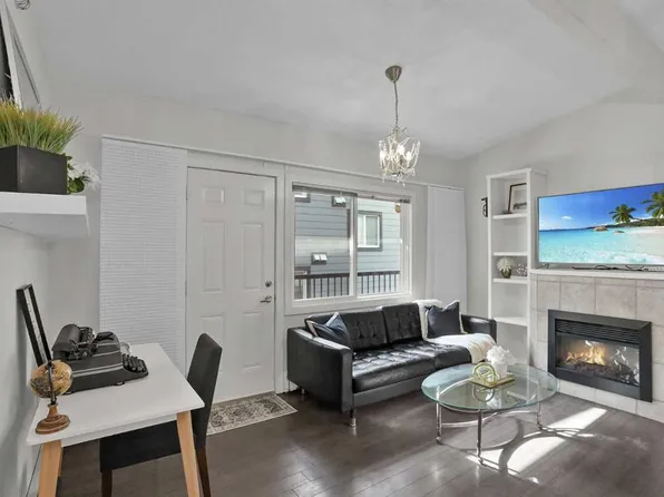 1618 E 28th Ave SW #1, Calgary, AB T2T 1J4