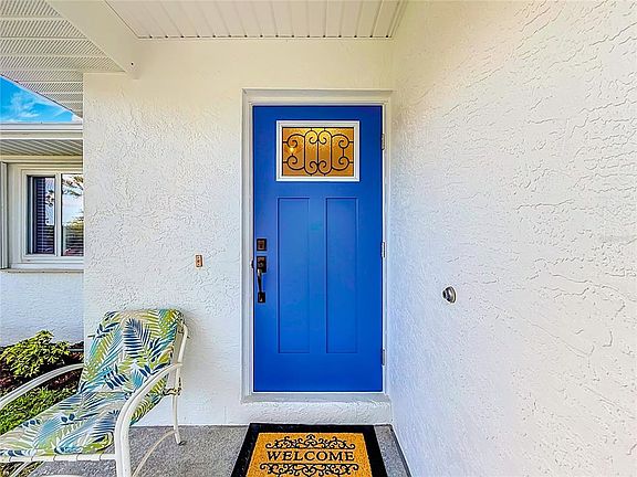 3rd image of 1931 VALENCIA WAY