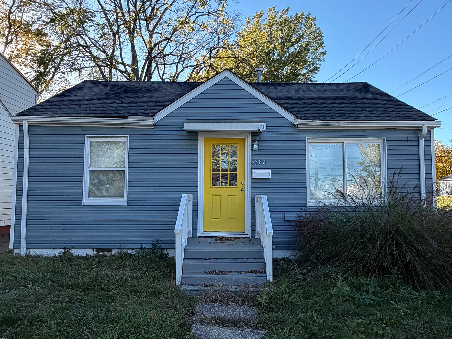 2 bed, 725 sqft, $1,300 — Photo 1
