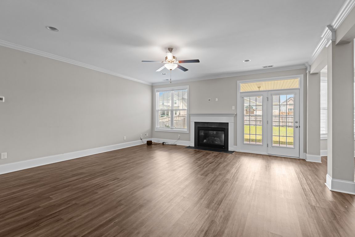 next background image