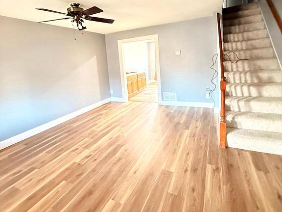 4th image of 417 Torner Rd