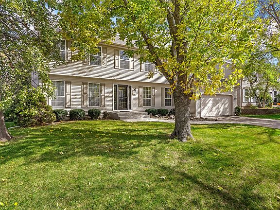 2nd image of 413 Rockvalley Dr SW