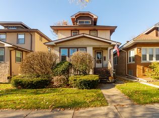 1027 N Lombard Ave, Oak Park, IL 60302