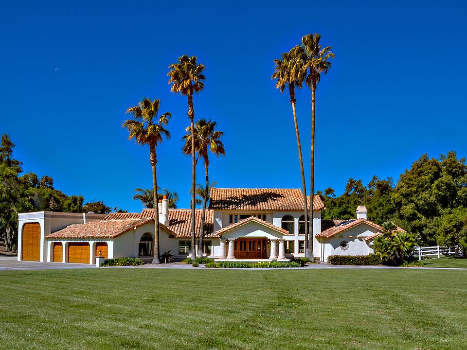 1st image of 38551 Calle De Companero