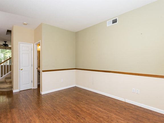 4th image of 517 Silverhorn Dr