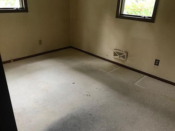 5th image of 6524 Shingle Creek Dr N