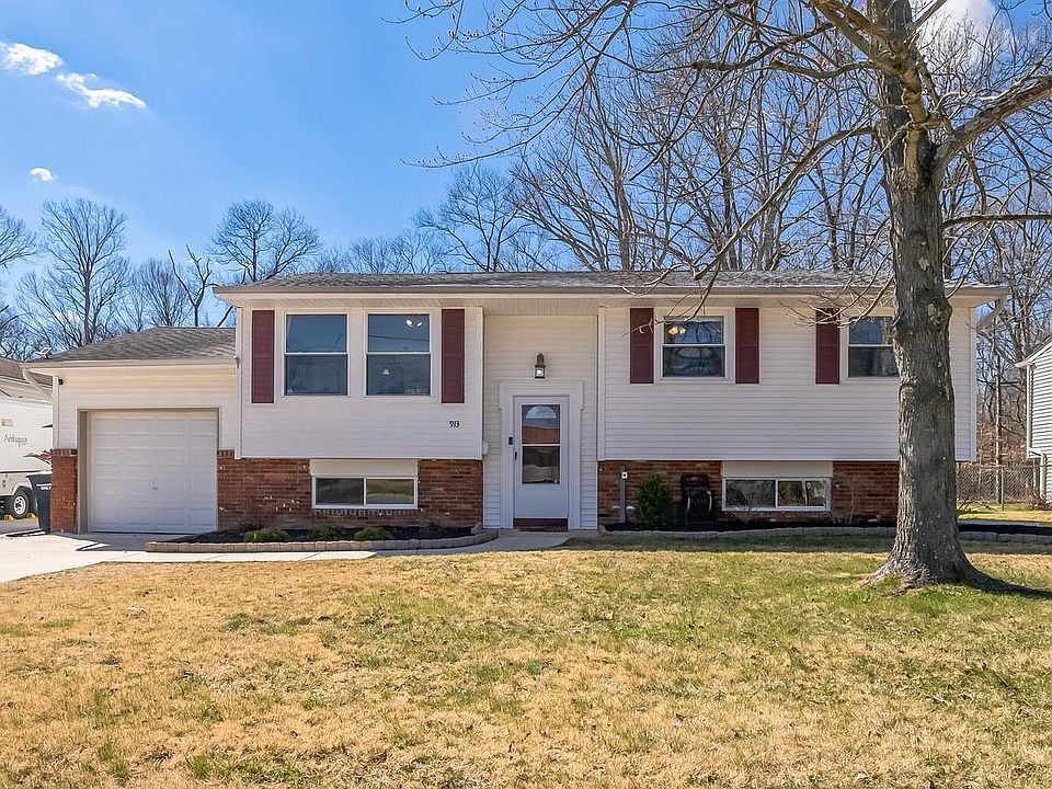 1st image of 913 Lois Dr