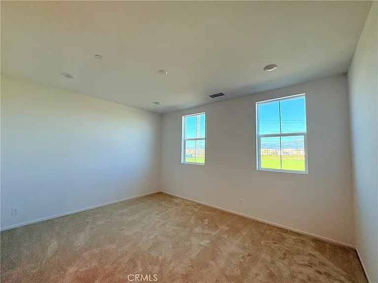 8439 Bickmore Ave — Photo 12