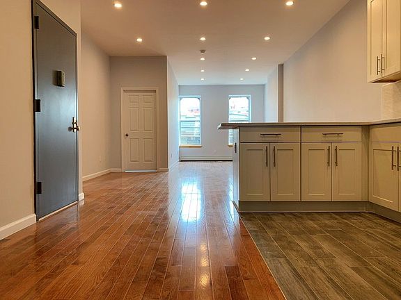 5th image of 1477 Myrtle Ave APT 3F