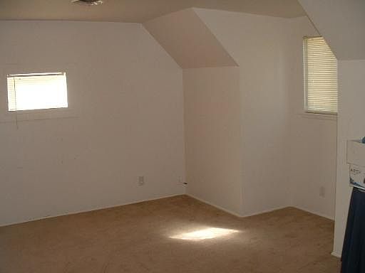 5th image of 8310 WHITE OAK DR