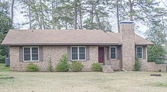 2nd image of 1211 Chateau Ln