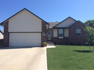 510 Union Ct, Colwich, KS 67030