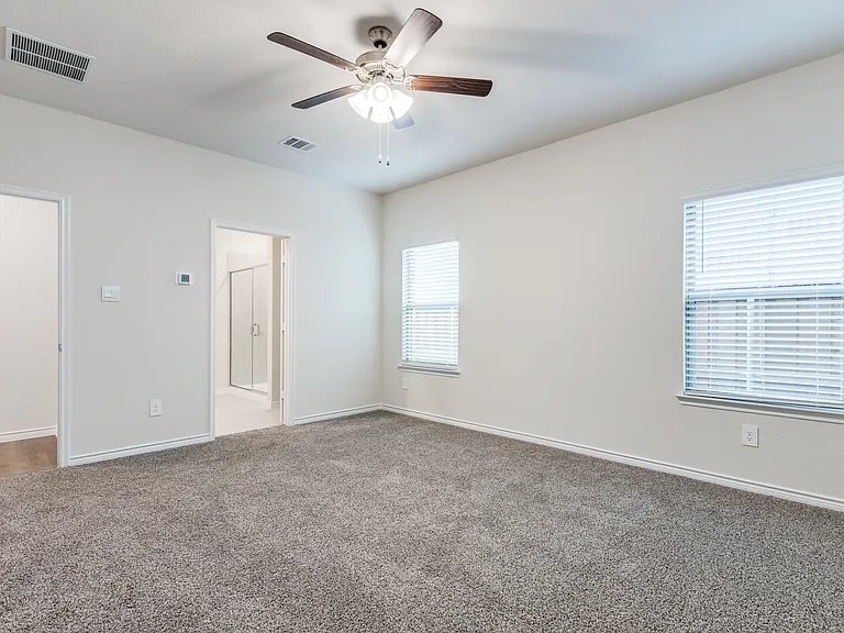 240 Kistler Dr — Photo 8