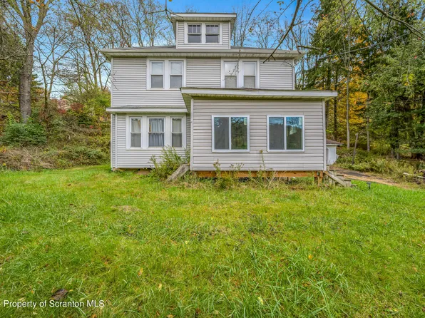 705 W Park St, Honesdale, PA 18431