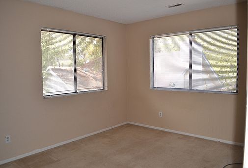 4th image of 403 Bonfoy Ave APT C