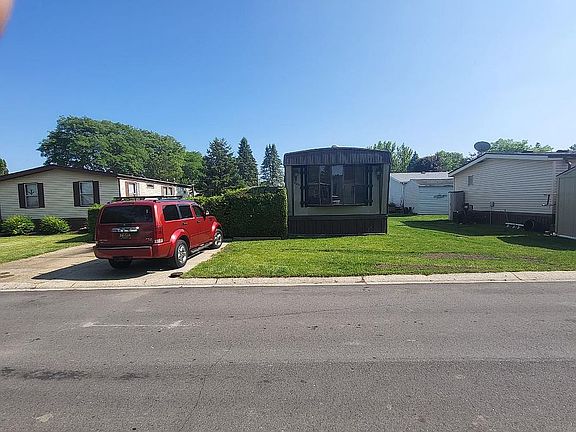 4th image of 50815 Montana Ave