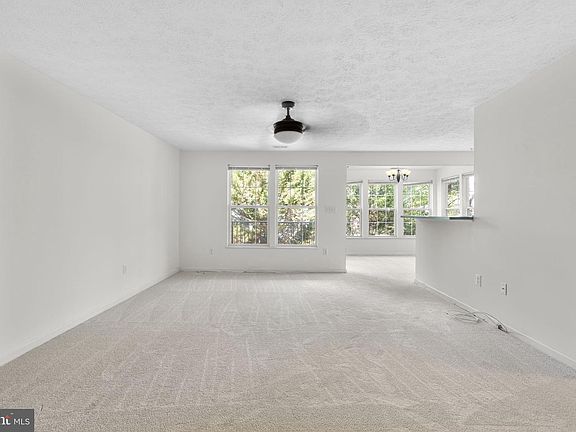 5th image of 2444 Blue Spring Ct Unit 203