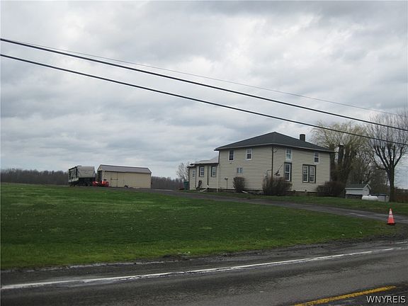 2nd image of 2095 Judge Rd