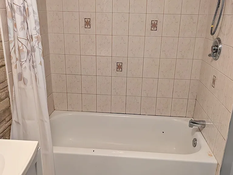 163 McMurchy Ave S #BASEMENT — Photo 10