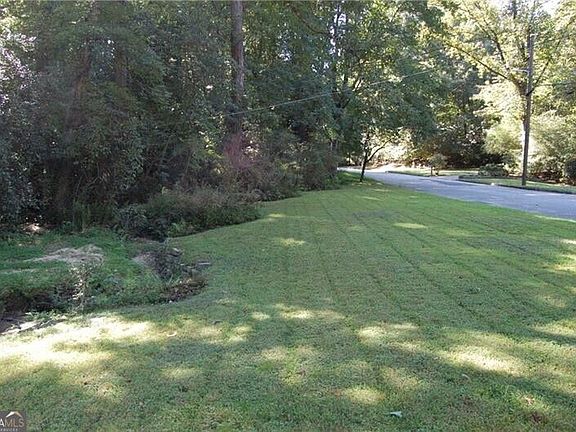 5th image of 1054 Swathmore Dr NW