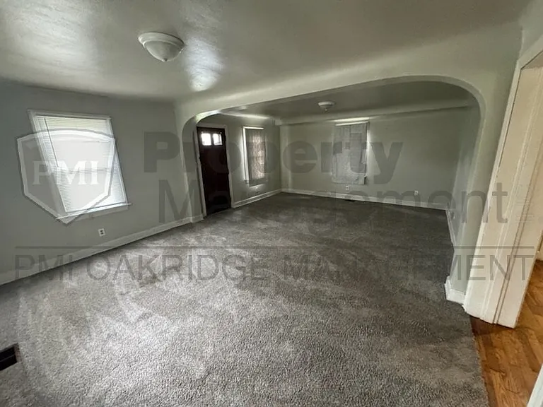 906 Race Dr #1 — Photo 5