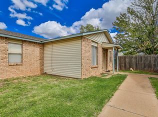 9601 Elmwood Ave, Lubbock, TX 79424