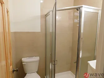 Rented by Wave Real Estate Group