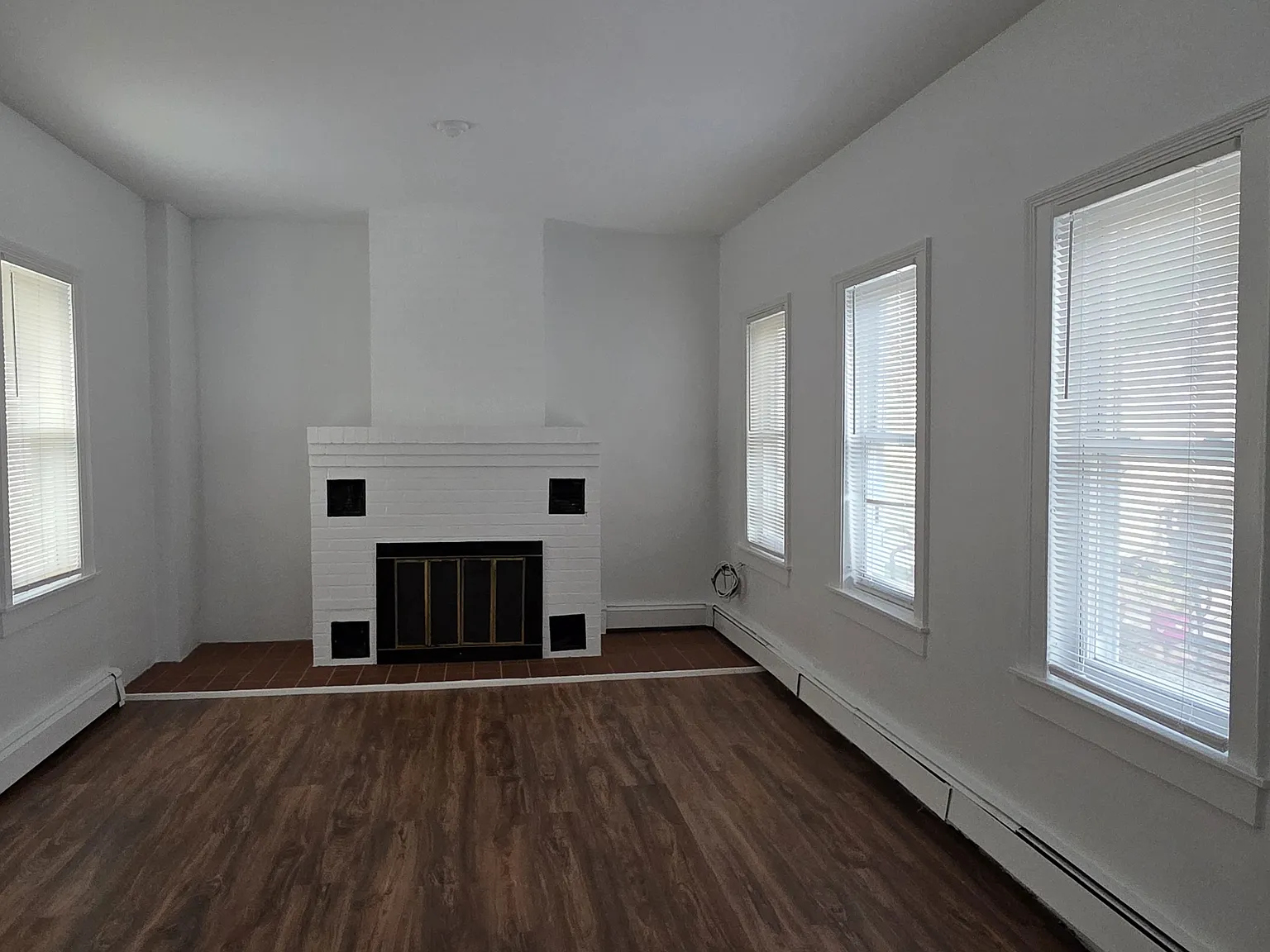 1 bed, $2,600 — Photo 3