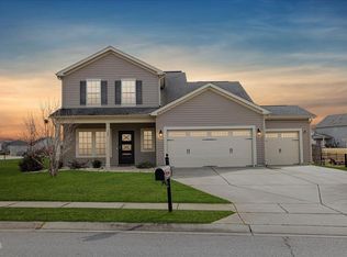 700 Harvest Point Dr, Fuquay Varina, NC 27526