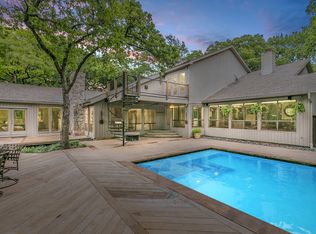 1504 Riverview Dr, Arlington, TX 76012