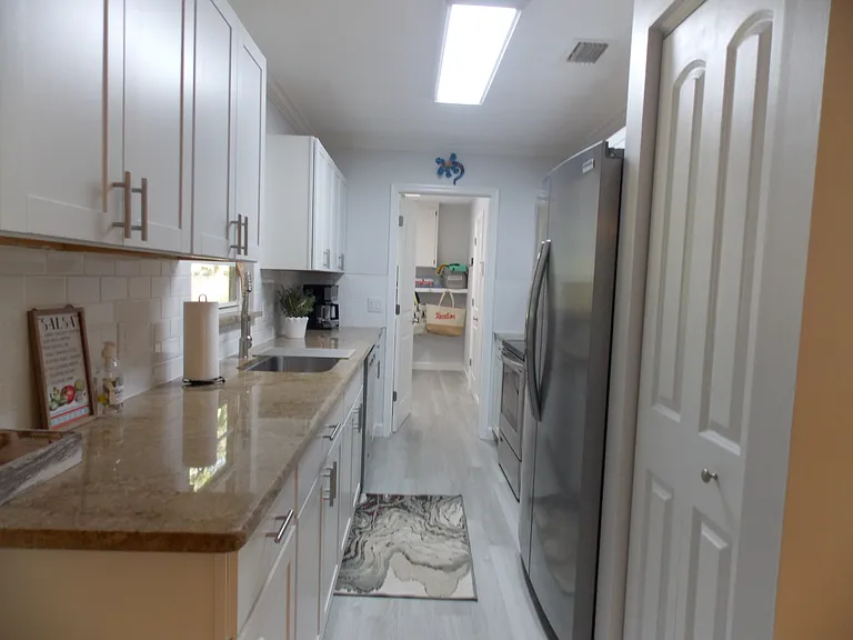1133 35th Ave SW — Photo 23