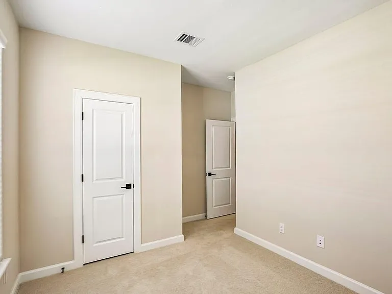3085 Sorrento Hill Dr — Photo 14