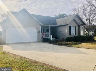 6 Honeysuckle Ct, Georgetown, DE 19947