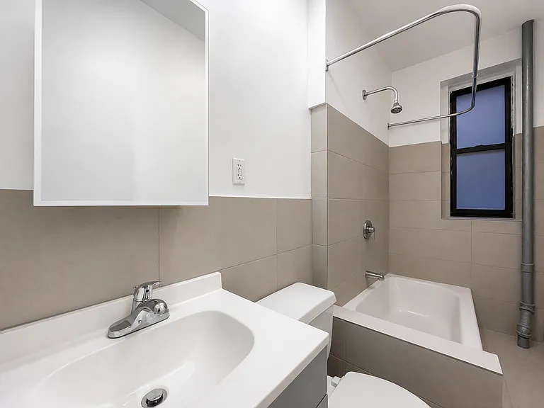 3415 Broadway #W — Photo 9